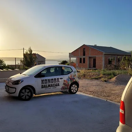 Appartamento House Sunset Karin